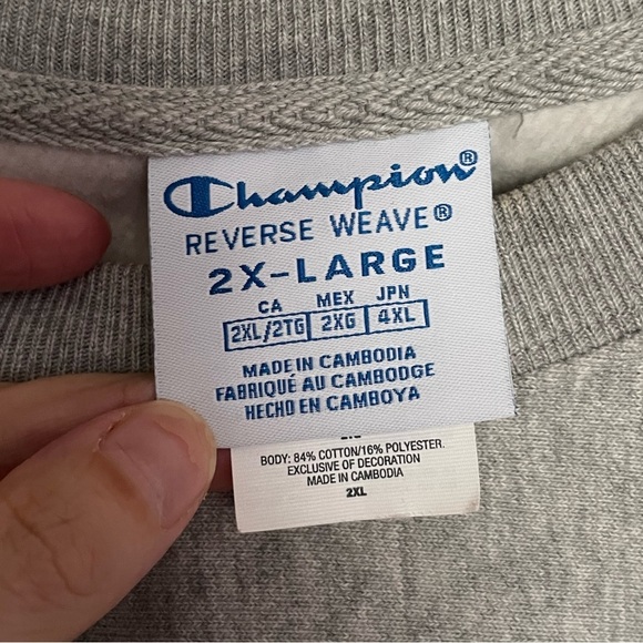 Champion Reverse Weave Grey Cropped Spellout Sweatshirt Size 2XL - Picture 5 of 8